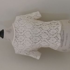 Coco +Jamieson Off white Lace Cropped sheer Top with lace up half back medium